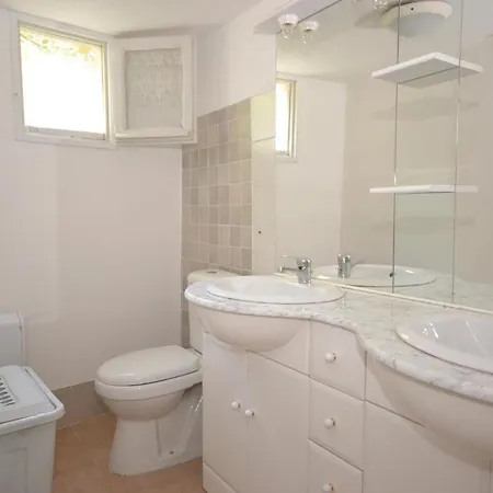 Holiday home Amazing In Le Brave With Kitchenette